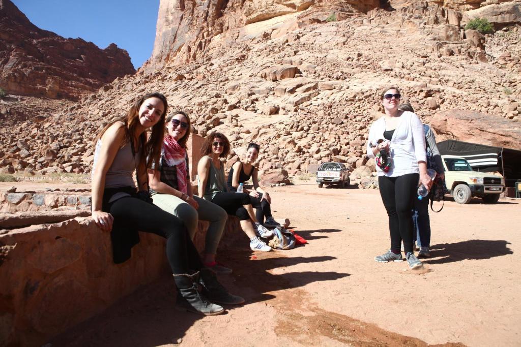 Bedouin Expedition ワディ ・ラム エクステリア 写真