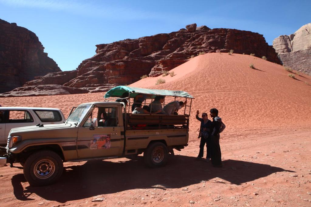 Bedouin Expedition ワディ ・ラム エクステリア 写真