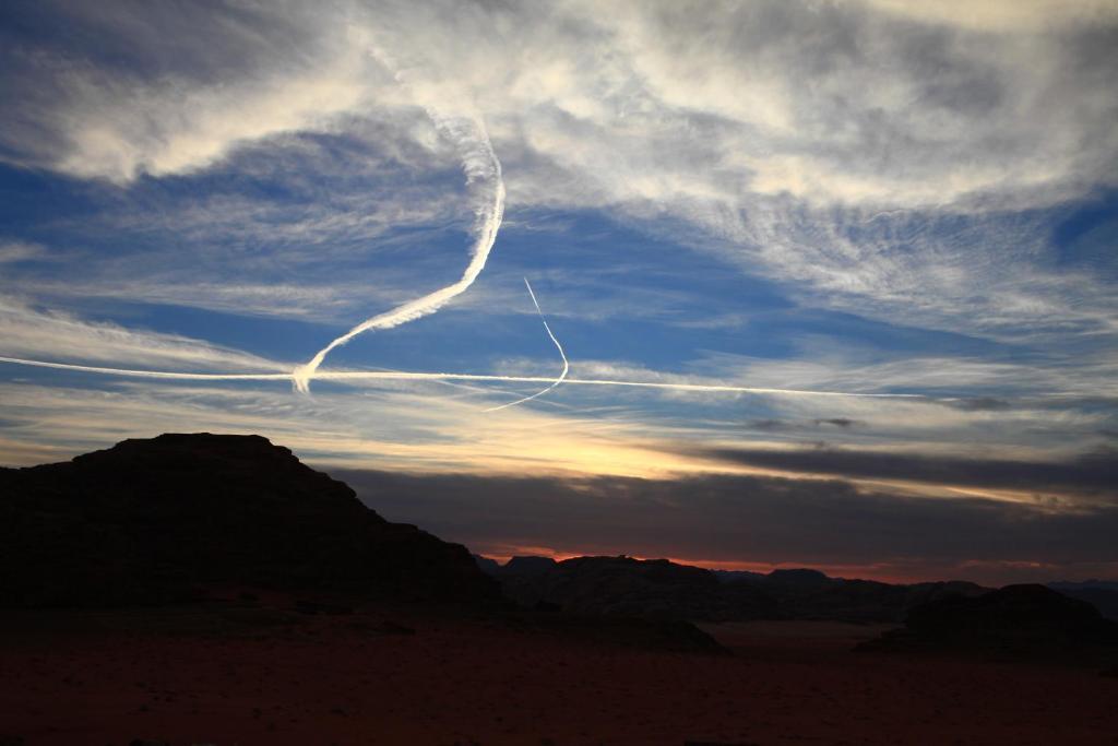 Bedouin Expedition ワディ ・ラム エクステリア 写真