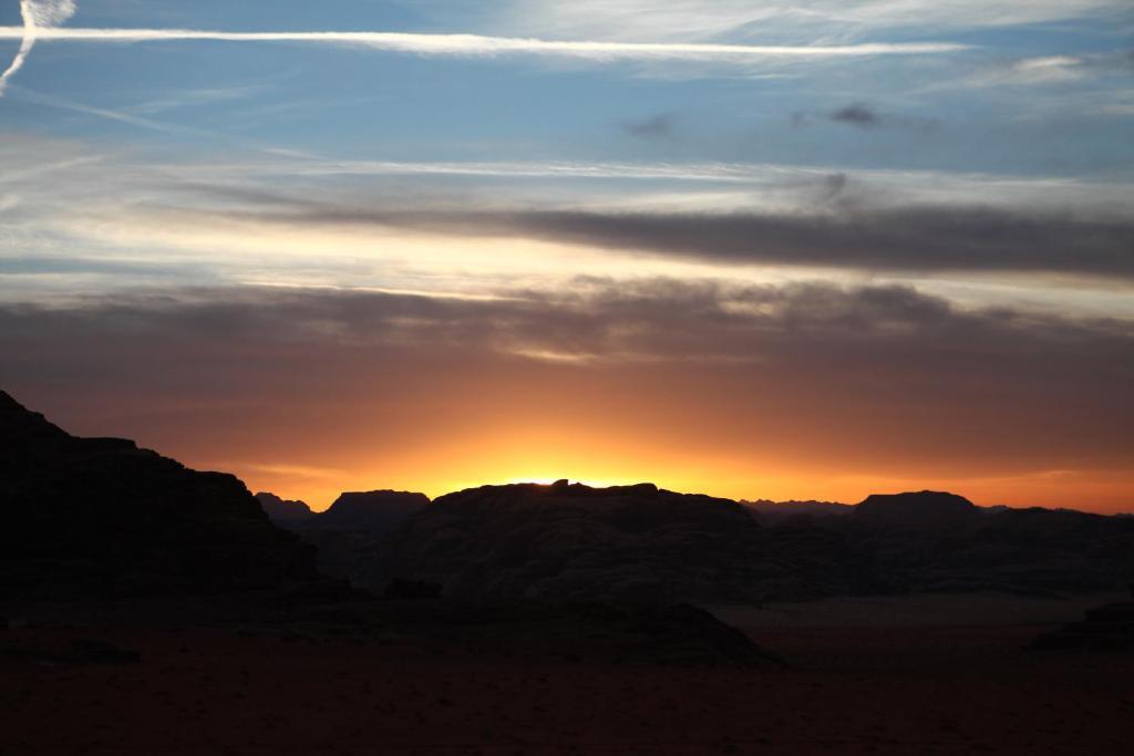 Bedouin Expedition ワディ ・ラム エクステリア 写真